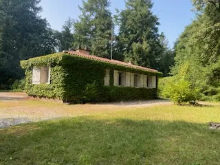 Superbe Villa de 4 Chambres à Châteauneuf-la-Forêt 