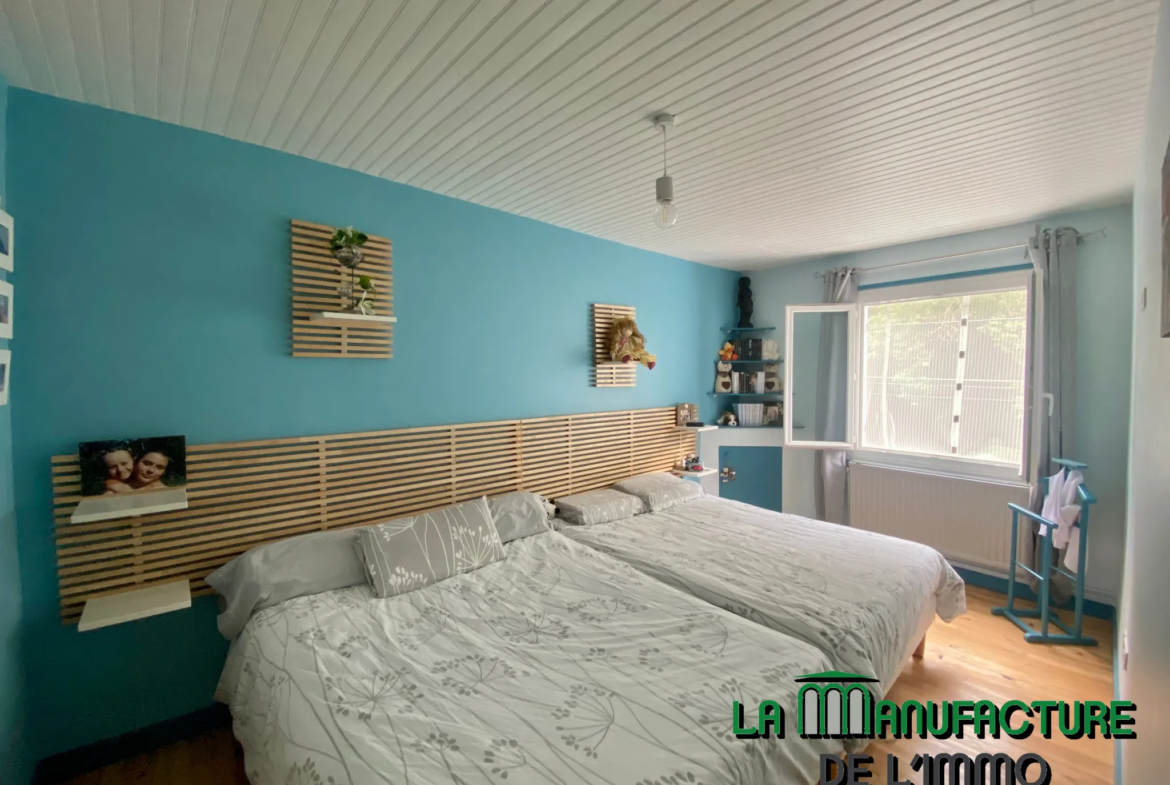 Maison Individuelle - 115 m² - 4 Chambres - Garage - Le Chambon Feugerolles 