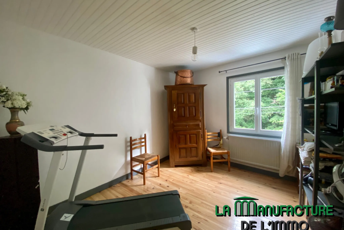 Maison Individuelle - 115 m² - 4 Chambres - Garage - Le Chambon Feugerolles 