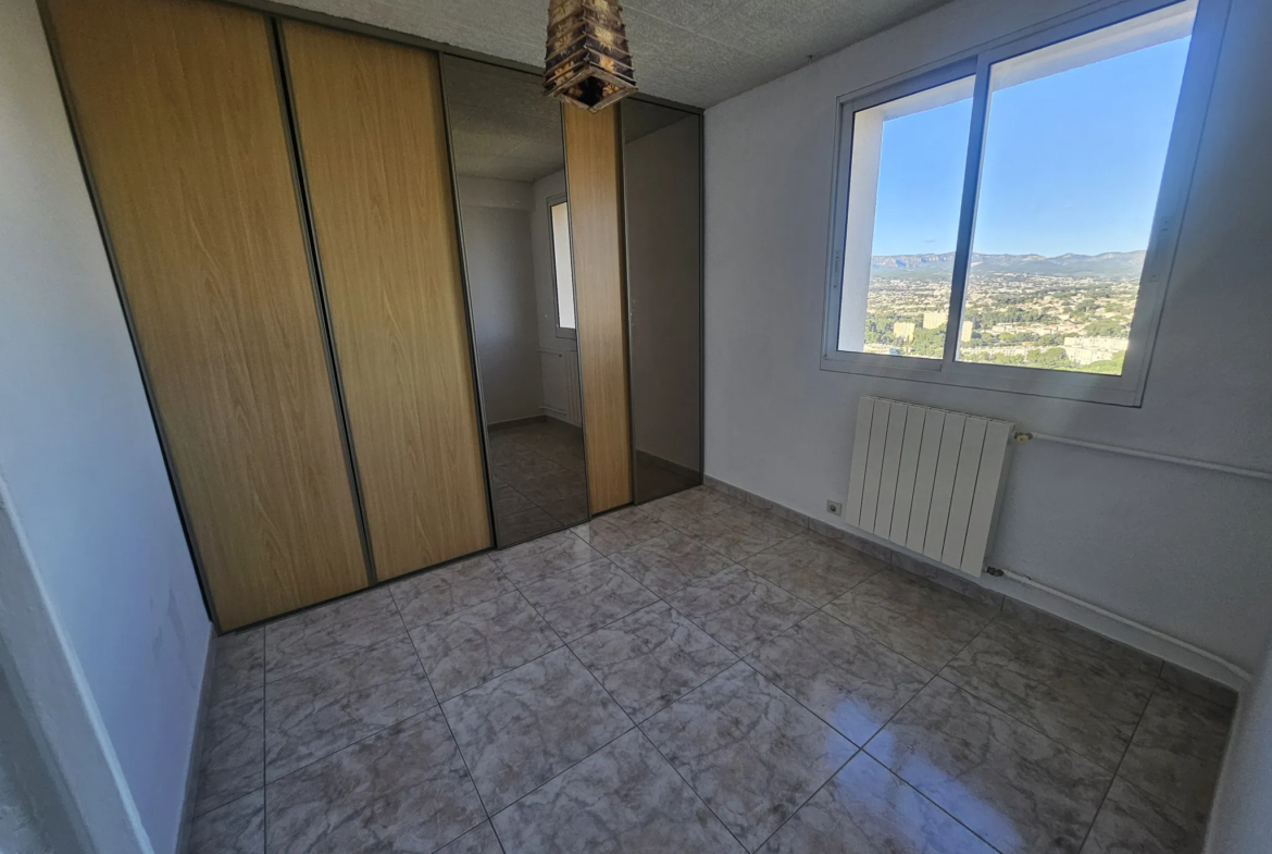 Vente d'un appartement T3/4 à Montolivet, vue mer 