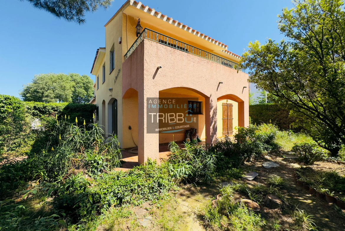 Vente de villa à Perpignan - 4 chambres avec potentiel 