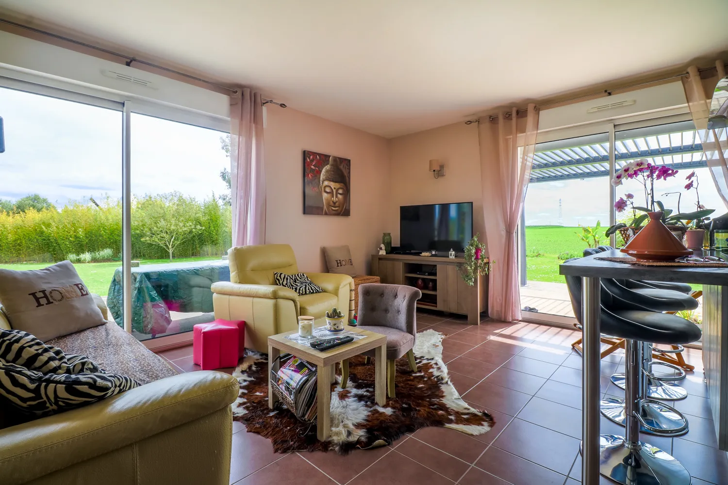 À vendre : Maison de 118 m² à Champdolent avec 4 chambres et jardin paysager 