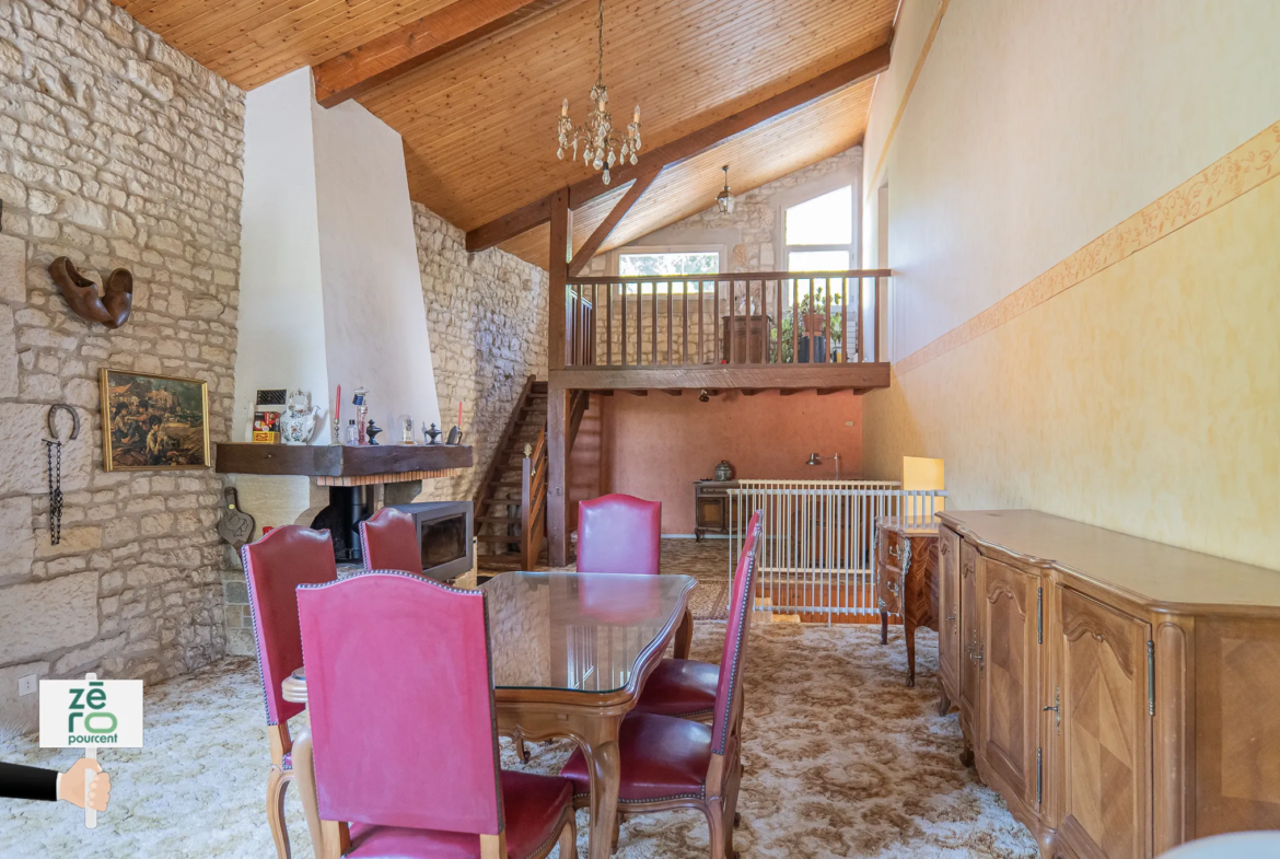 Bâtisse du 18ème siècle à vendre à Fontenay-le-Comte - 214 m² 