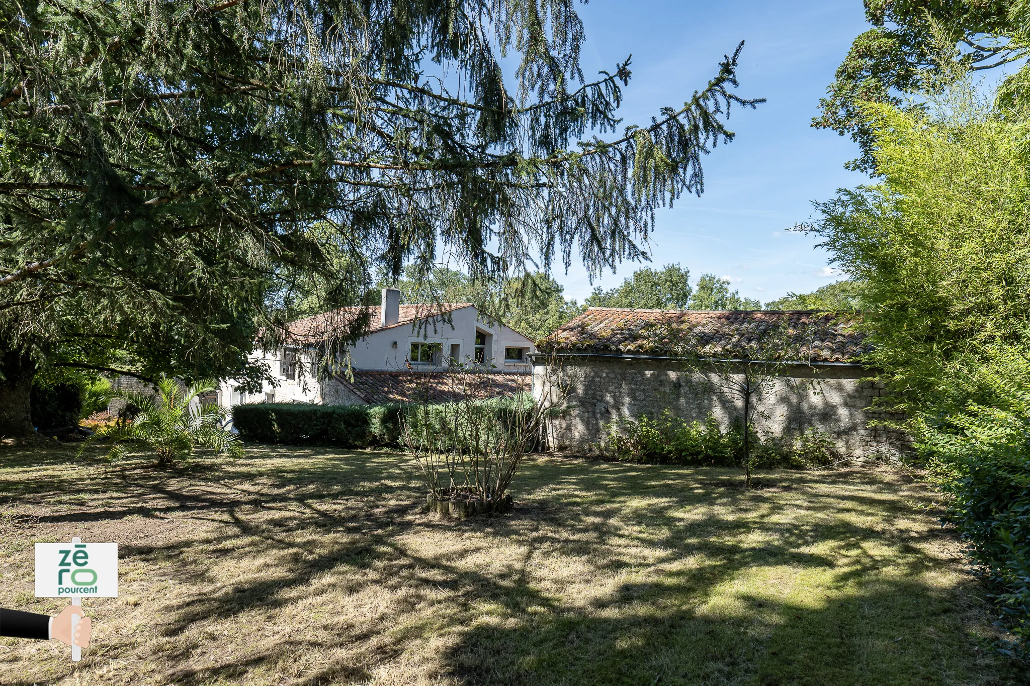 Bâtisse du 18ème siècle à vendre à Fontenay-le-Comte - 214 m² 