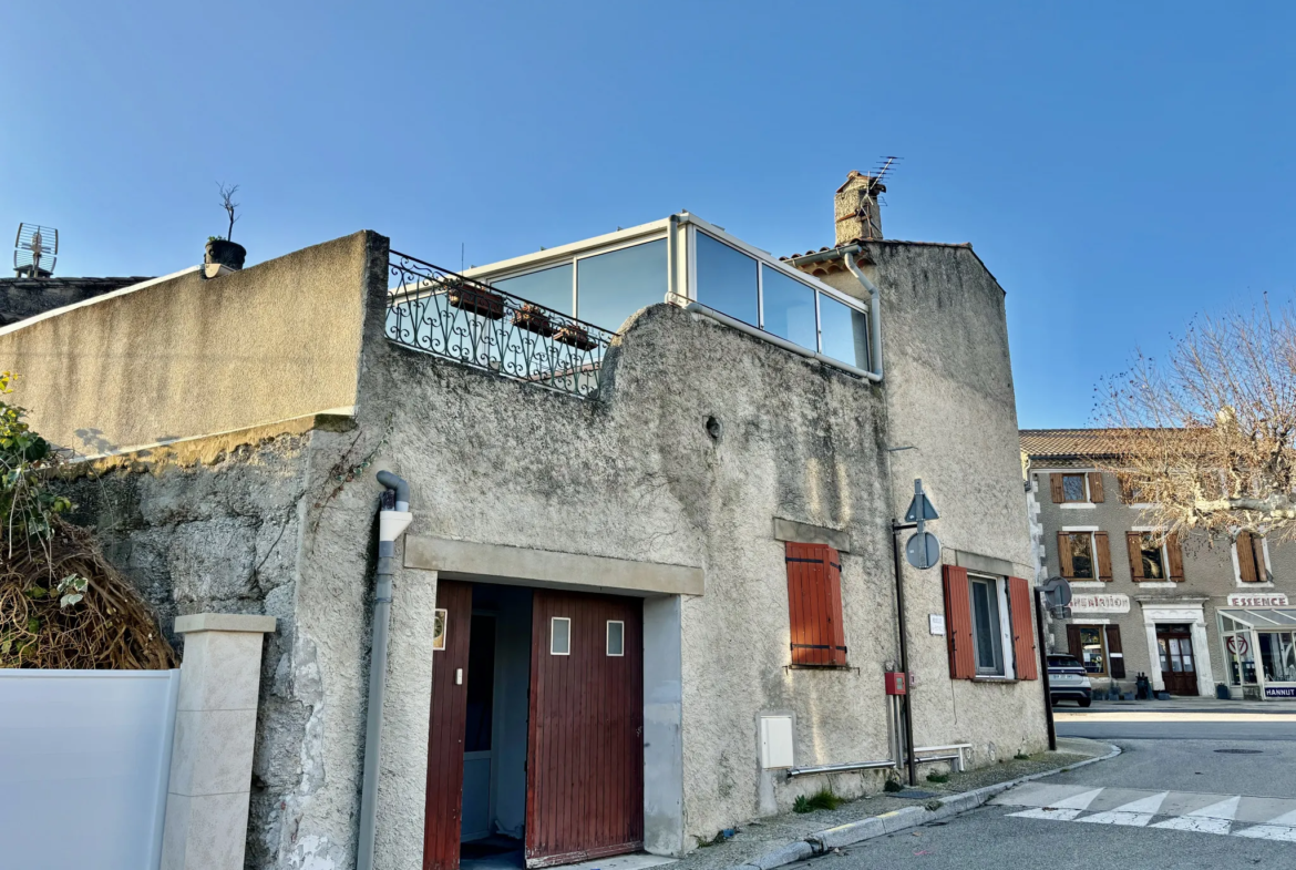 Maison de village à fort potentiel à Roaix 