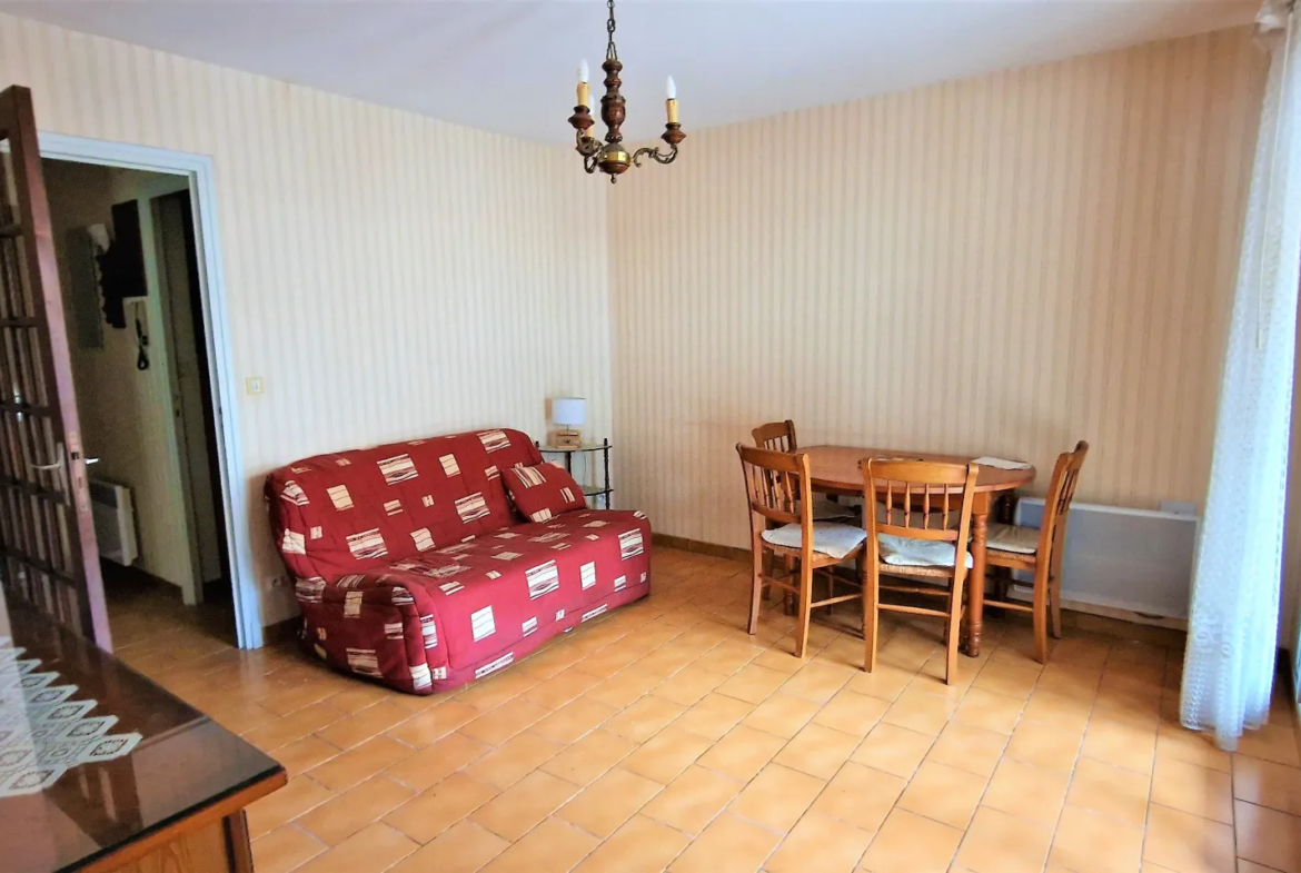 Appartement Loué à Vendre à Amélie-les-Bains avec Place de Parking 