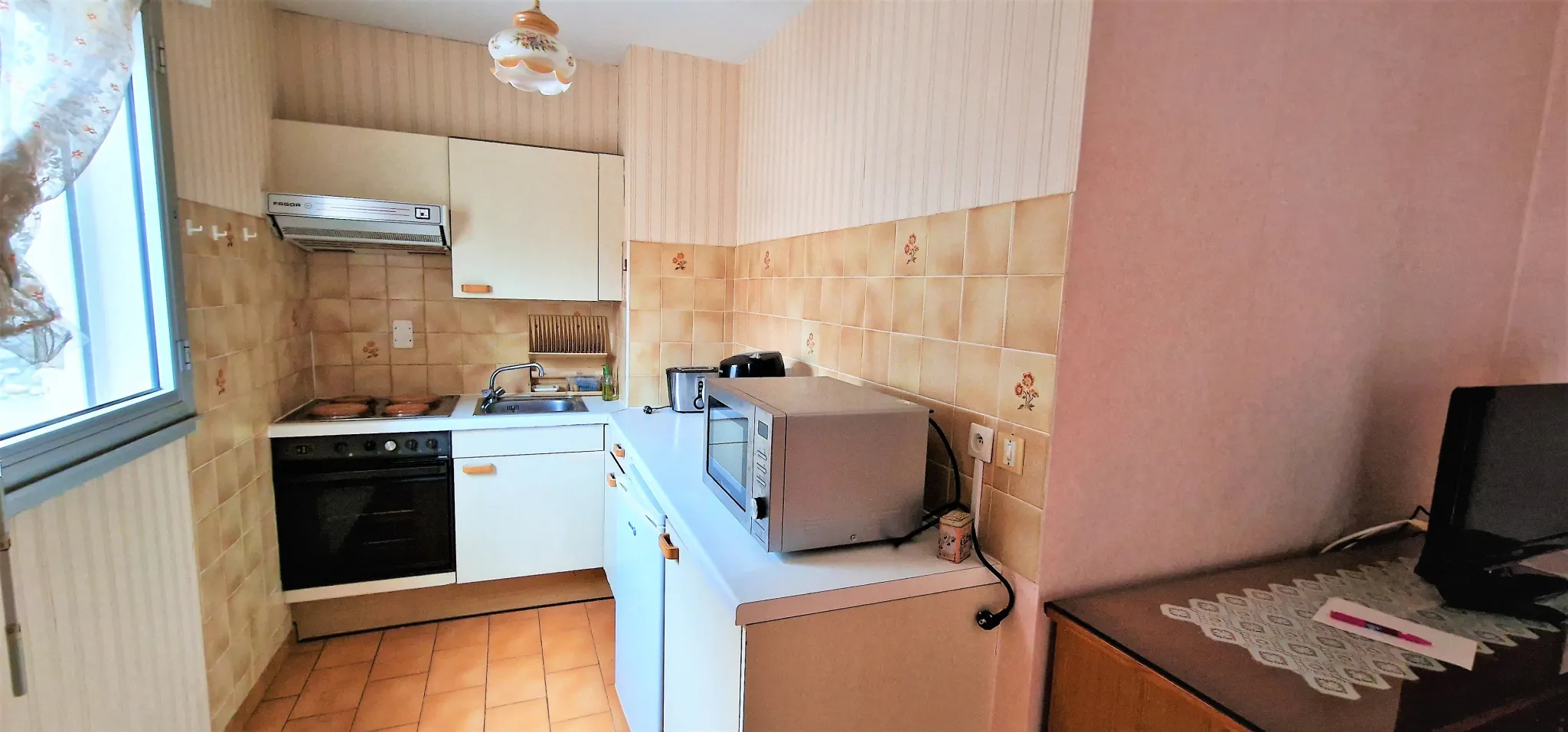 Appartement Loué à Vendre à Amélie-les-Bains avec Place de Parking 