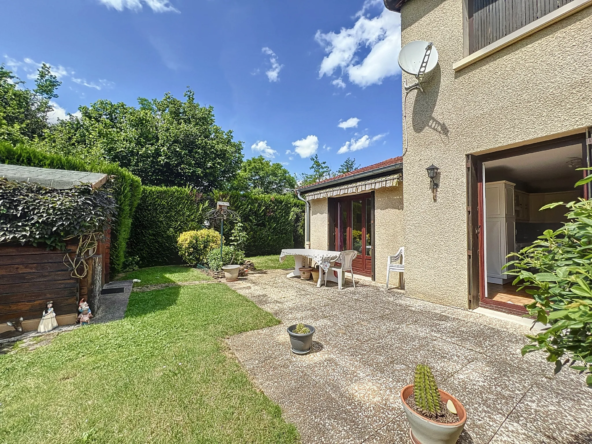 Maison 3 chambres à Gleizé avec garage et jardin