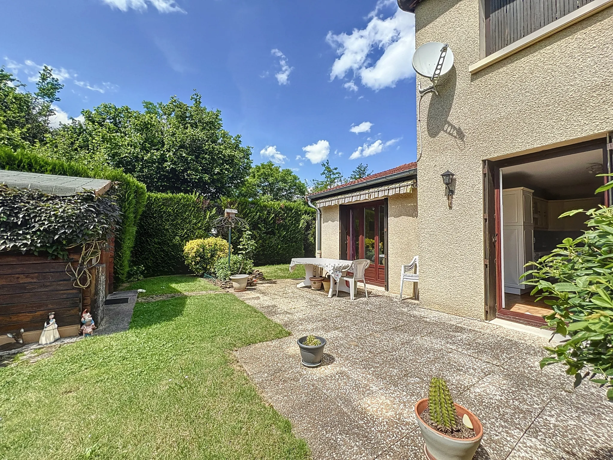 Maison 3 chambres à Gleizé avec garage et jardin 