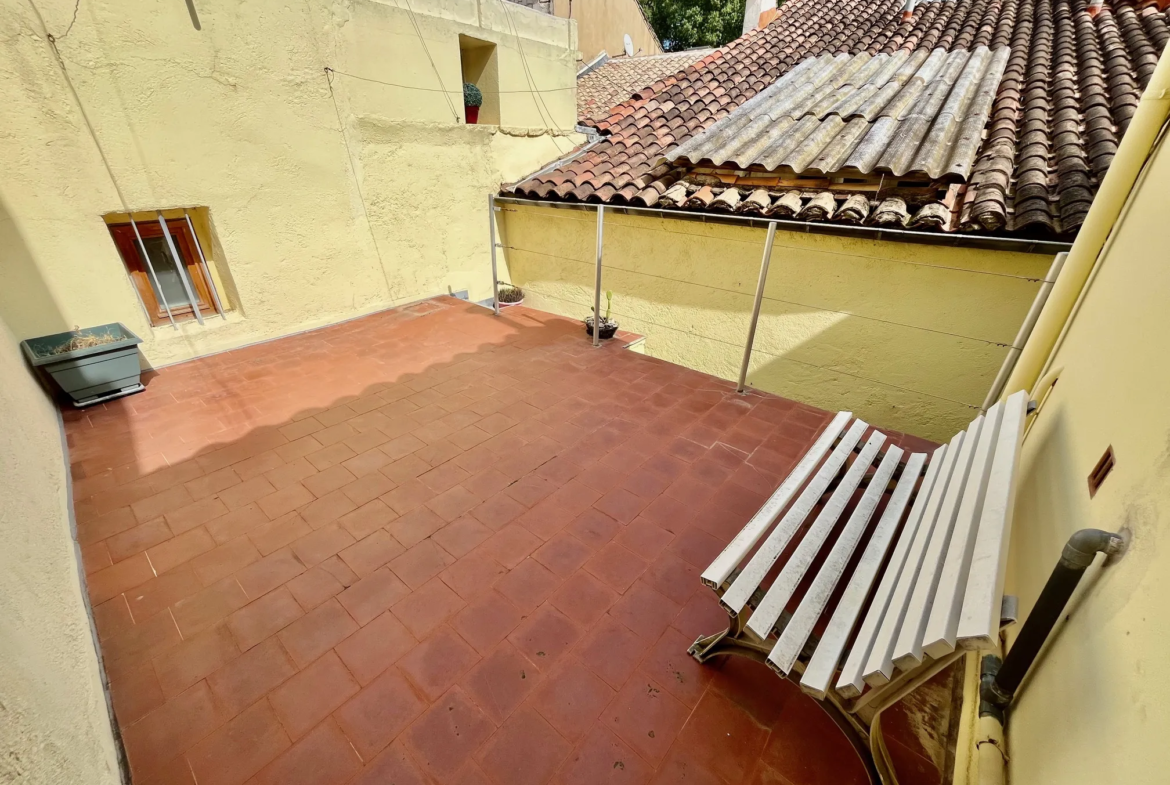 Appartement de type 3 avec terrasse en rooftop à Nîmes 