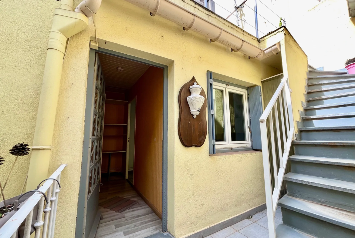 Appartement de type 3 avec terrasse en rooftop à Nîmes 