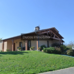 Maison traditionnelle à vendre à Seyches avec vue sur la campagne