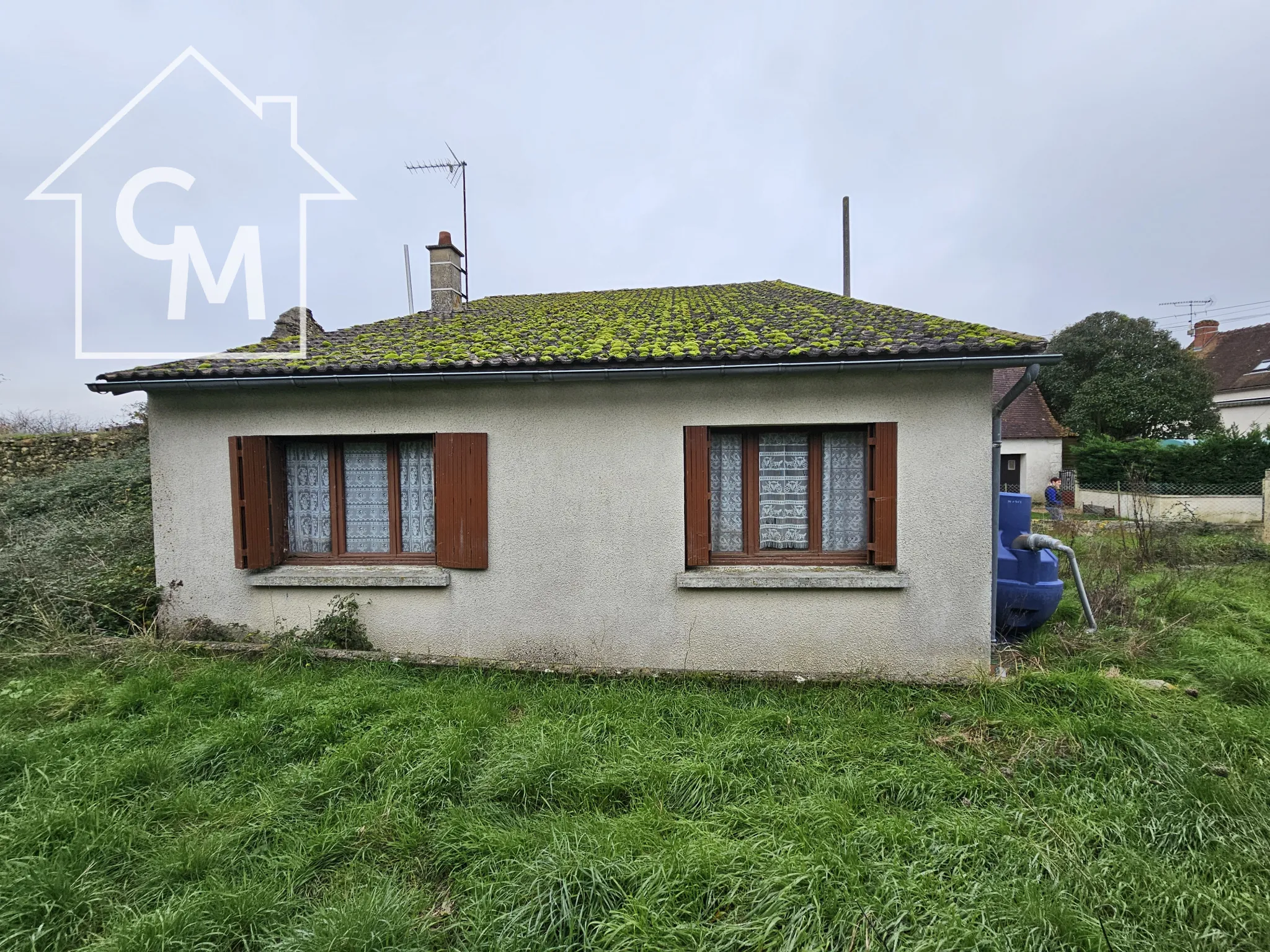 Maison plain pied de 65 m² à vendre avec grange et jardin à Obterre 