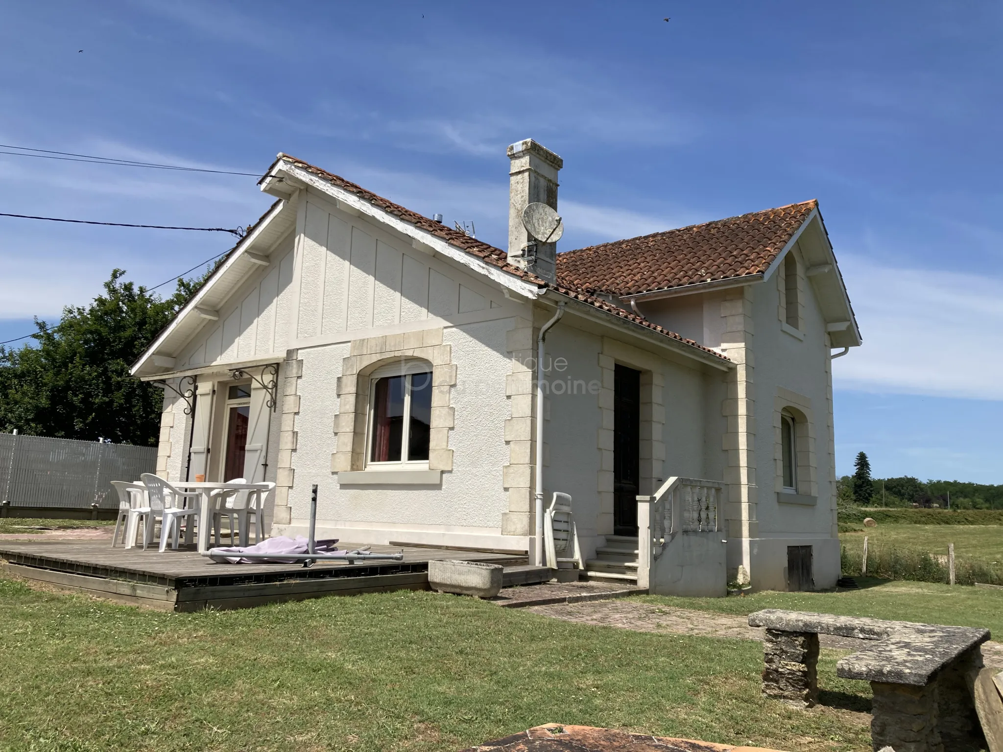 Maison à Bazas - 4 chambres avec garage et jardin 