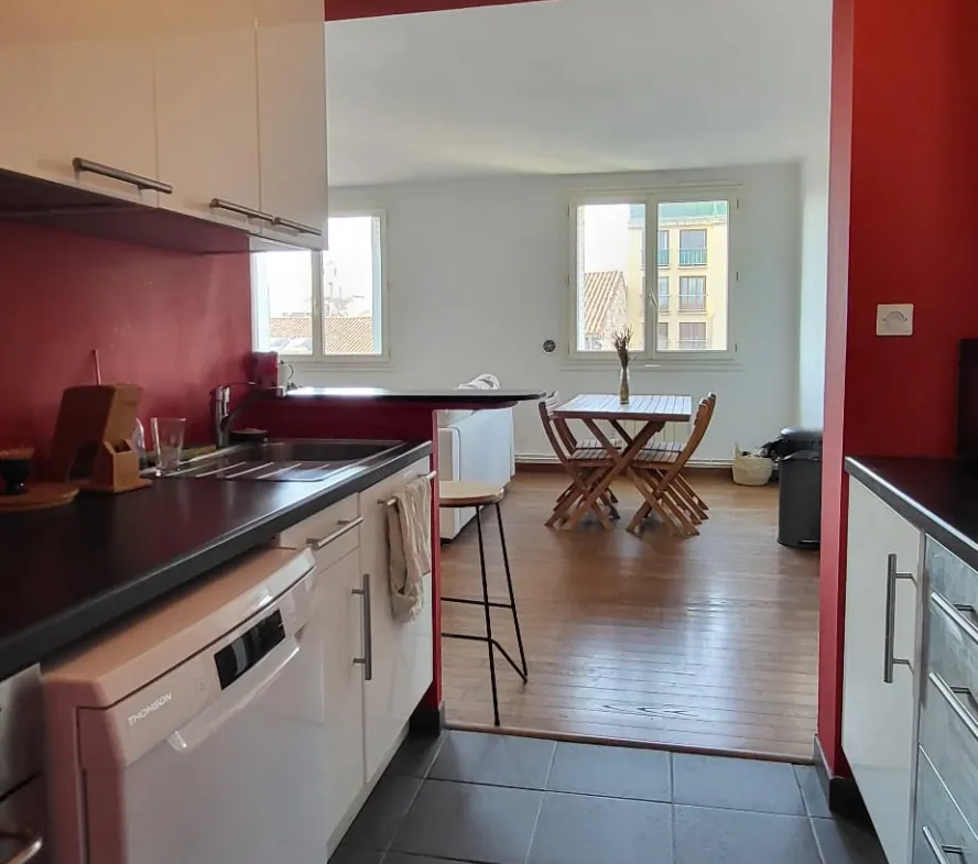 Appartement T3 lumineux à vendre à Marseille, 13002 