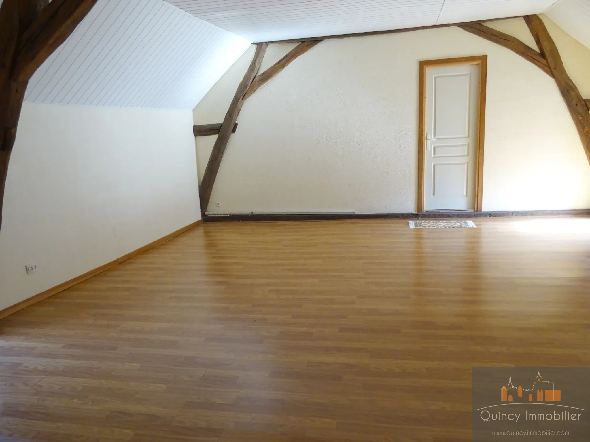 Maison ancienne habitable de 160m2 à Avallon à vendre 