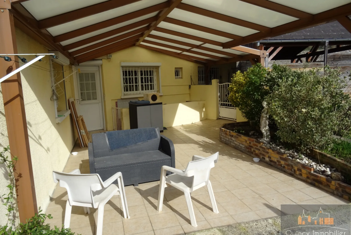 Maison ancienne habitable de 160m2 à Avallon à vendre 