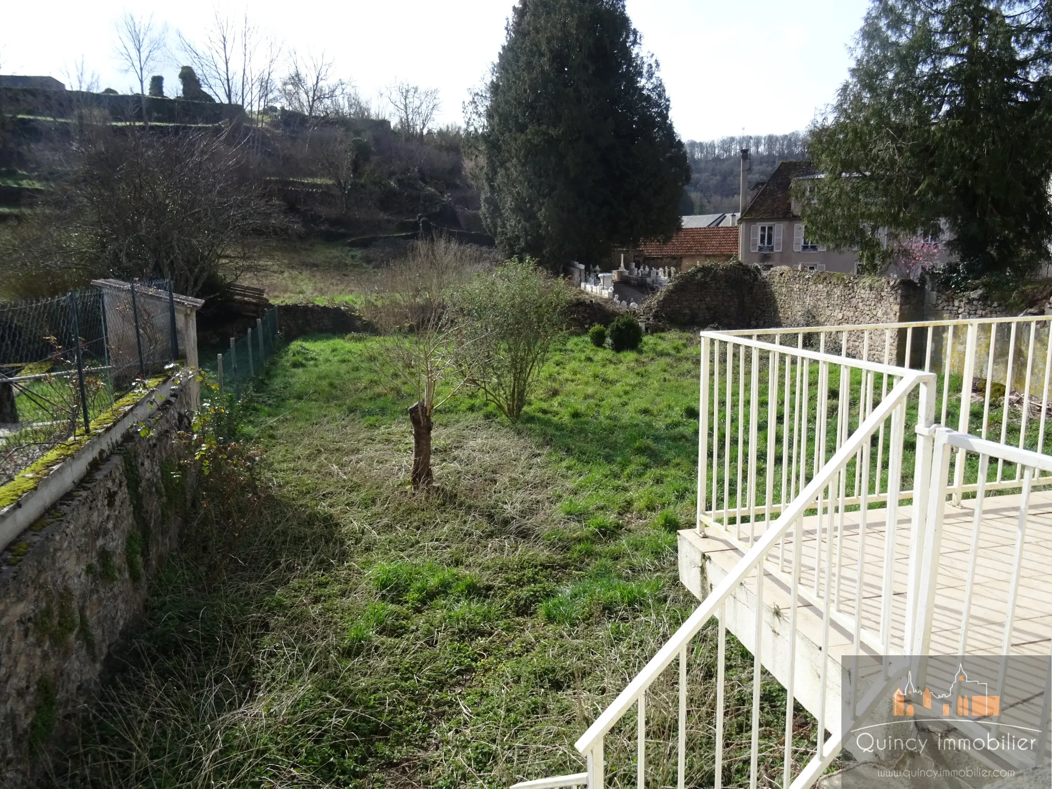 Maison ancienne habitable de 160m2 à Avallon à vendre 