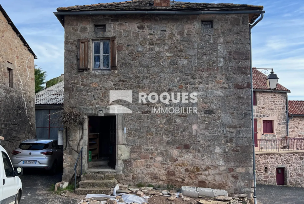 Maison de village en vente avec terrasse à Montjaux 