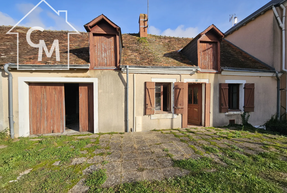 Maison de Ville Mitoyenne à Brion avec Jardinet 