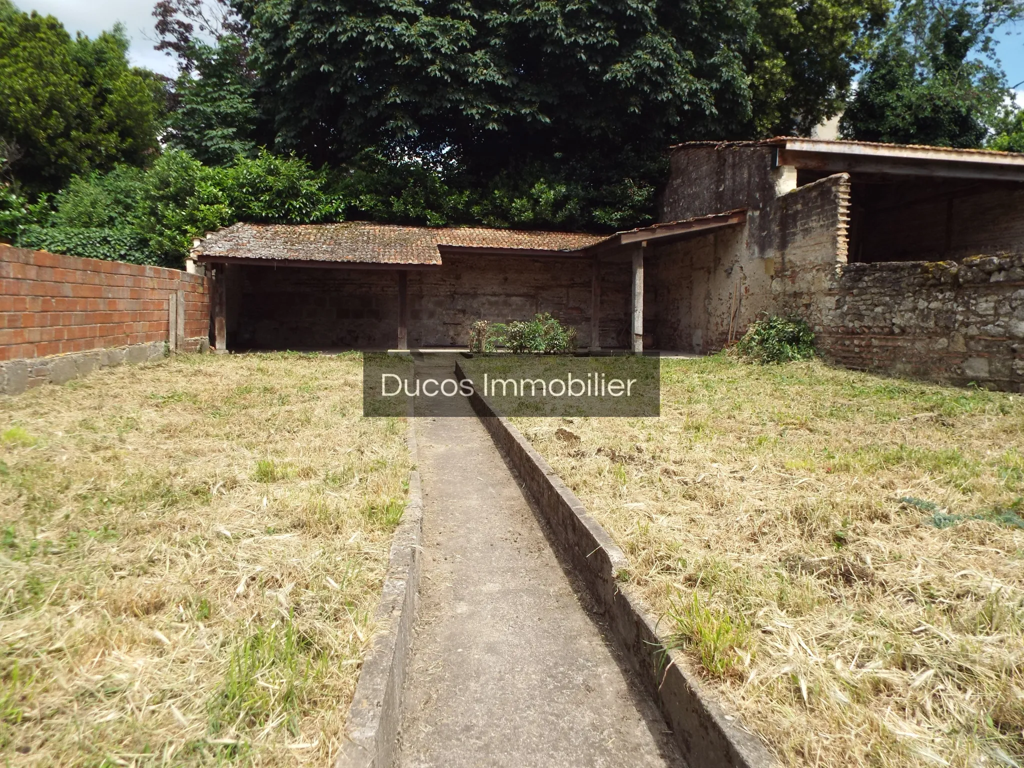 Maison à vendre à Marmande avec jardin, garage et 4 chambres 