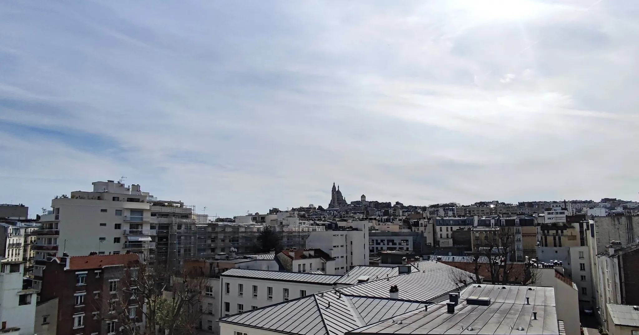 Chambre de Service avec Vue sur le Sacré Coeur à Jules Joffrin 