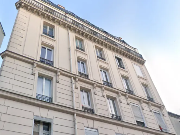 Chambre de Service avec Vue sur le Sacré Coeur à Jules Joffrin