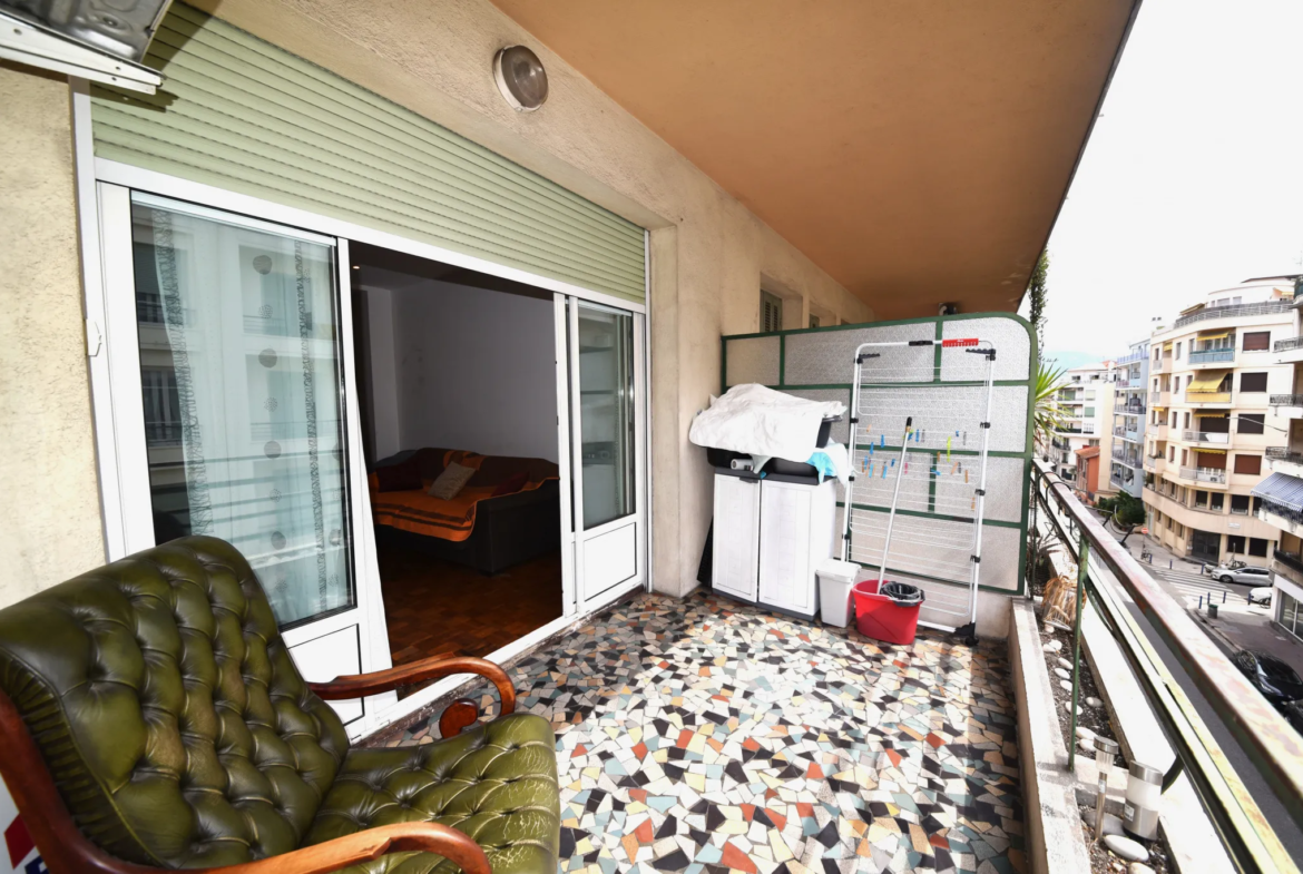 À vendre : Grand appartement familial 3 pièces à Nice - Saint Philippe 