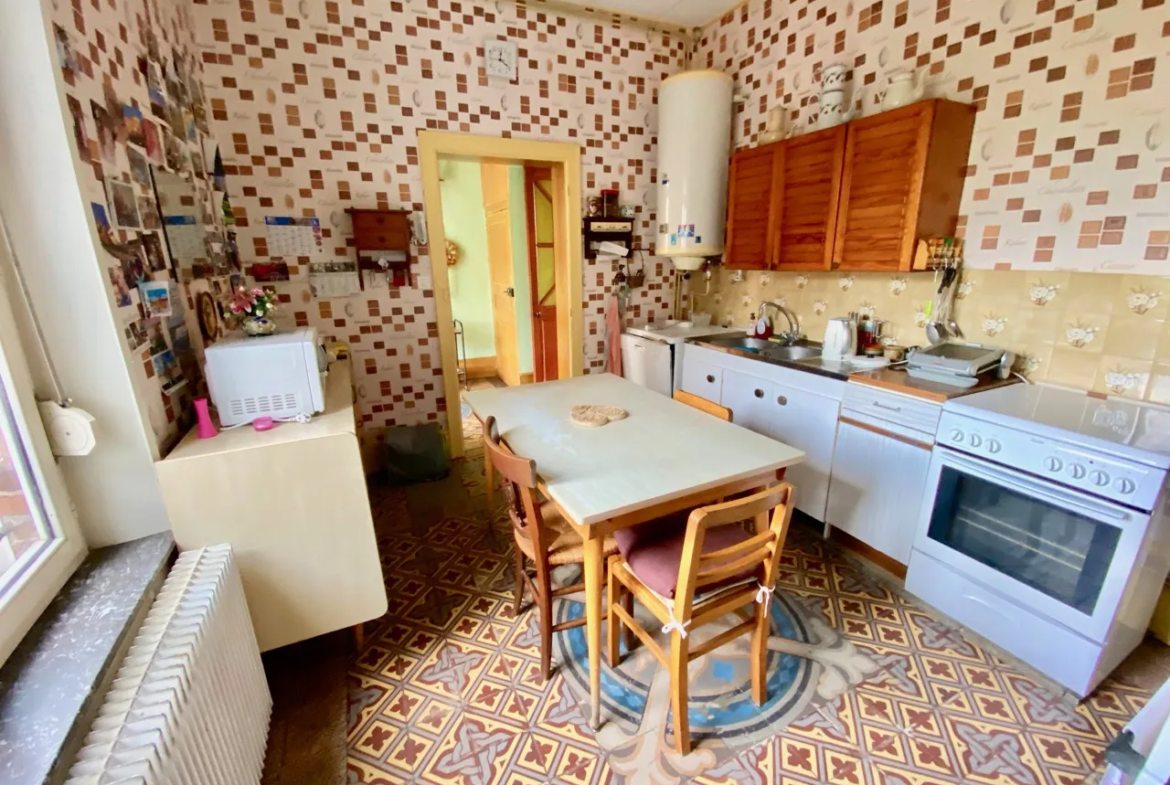 Propriété à vendre à Dourlers, 3 chambres et jardin 