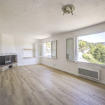 Appartement rénové à vendre à La Colle sur Loup avec vue sur Saint Paul de Vence