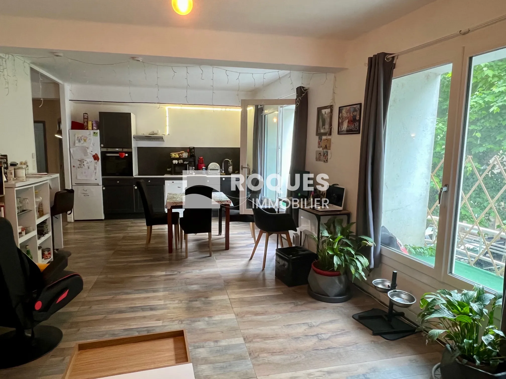 Appartement T4 rénové de 99 m² à vendre à Millau 