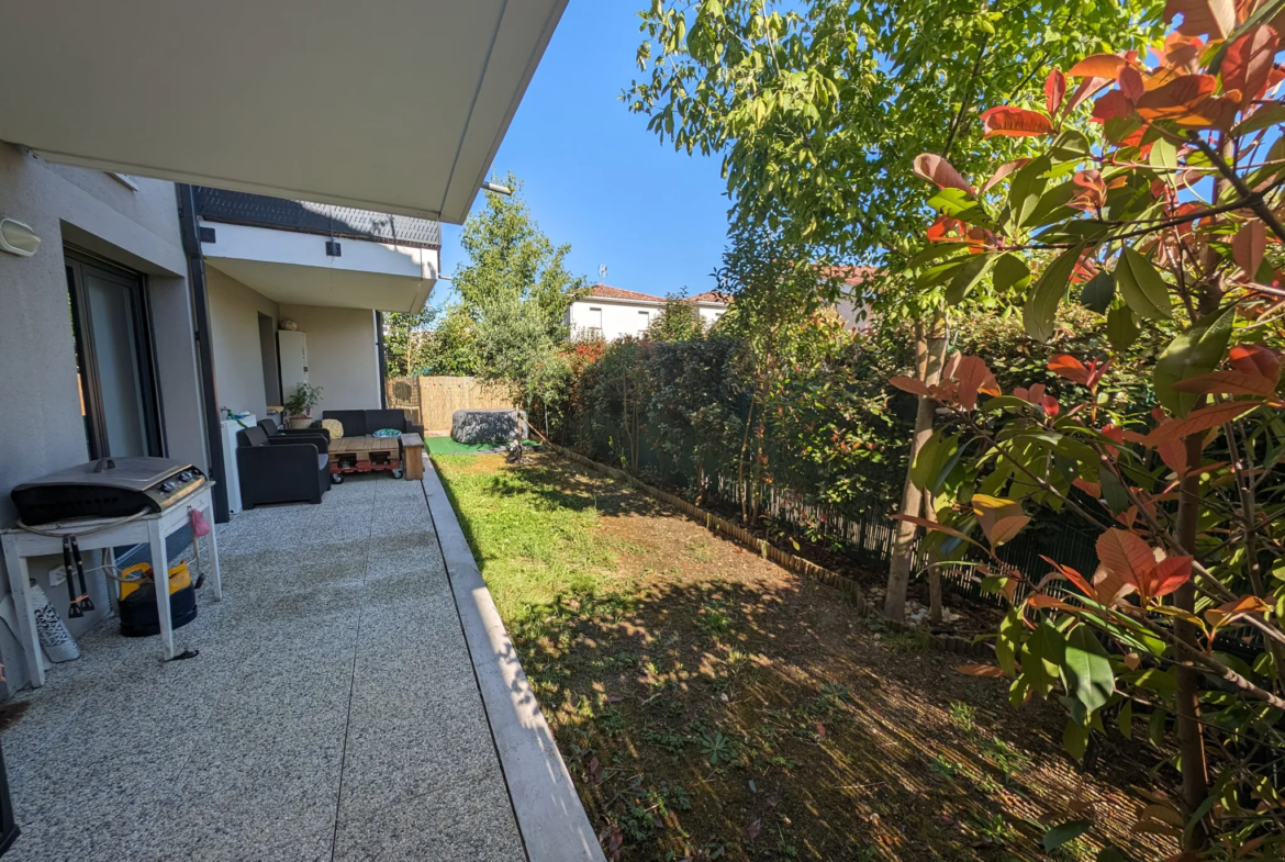 Appartement T3 en rez-de-jardin à Colomiers avec terrasse de 57 m² 