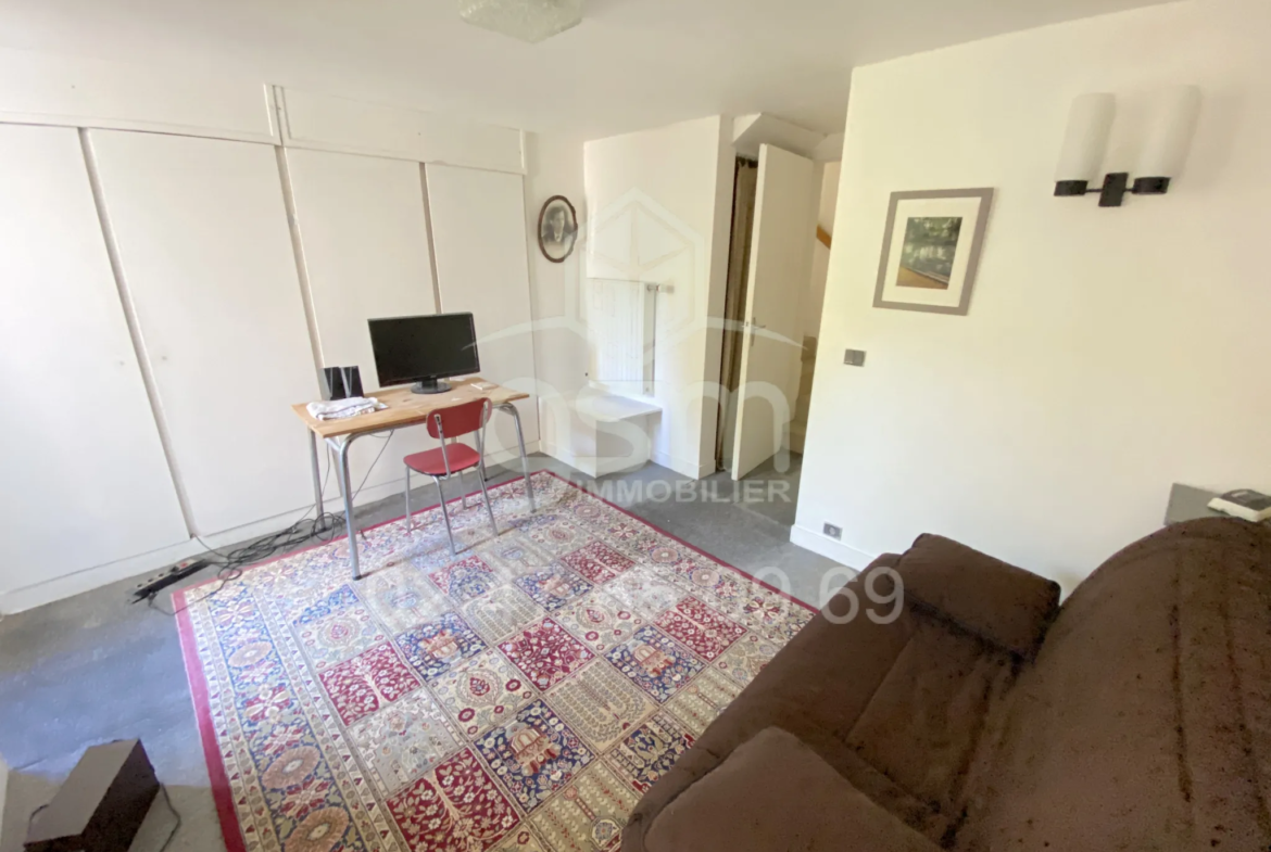 Maison rénovée 108 m² à vendre à Nouâtre 