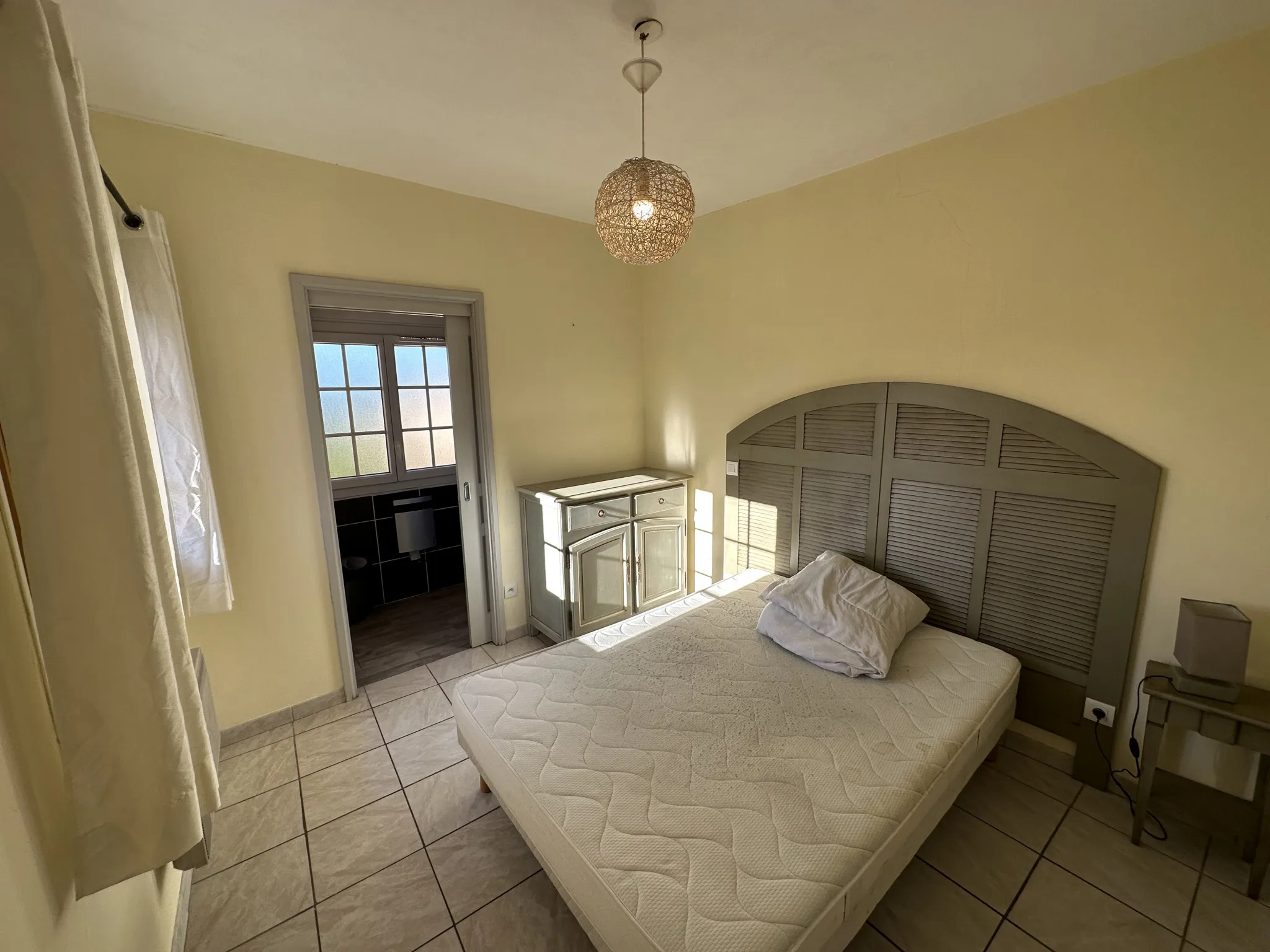 À vendre : Appartement 2 pièces rénové à Grasse Sainte-Anne 