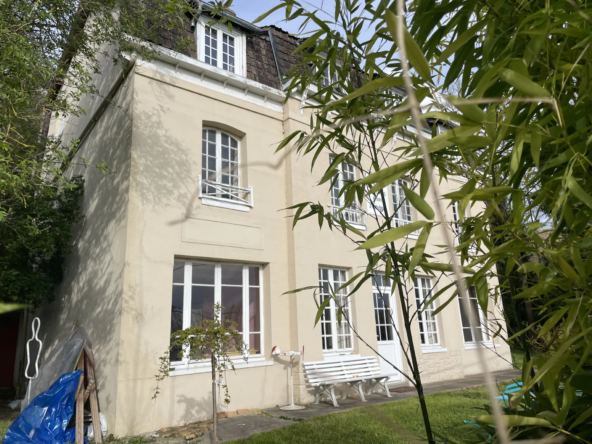 Maison familiale avec vue sur la Seine à Amfreville sous les Monts