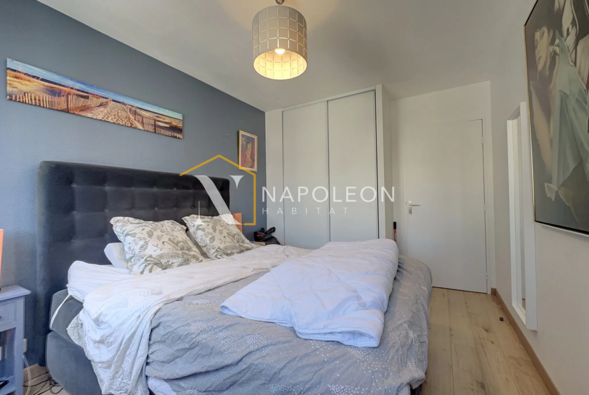 Appartement T3 rénové avec balcon et garage à Lille 