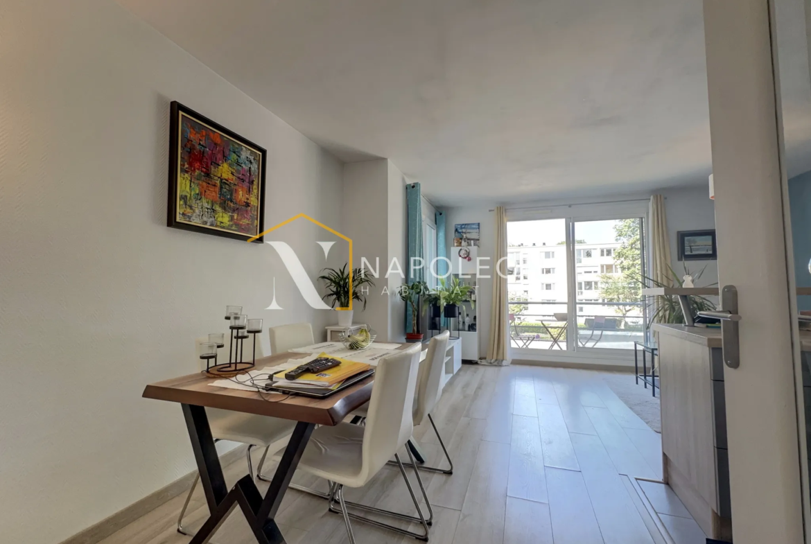 Appartement T3 rénové avec balcon et garage à Lille 