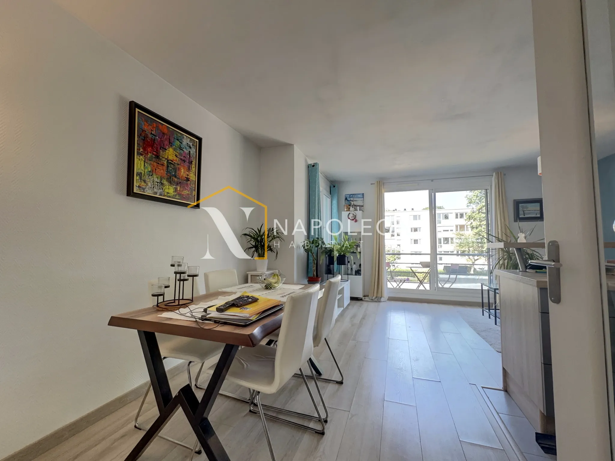 Appartement T3 rénové avec balcon et garage à Lille 