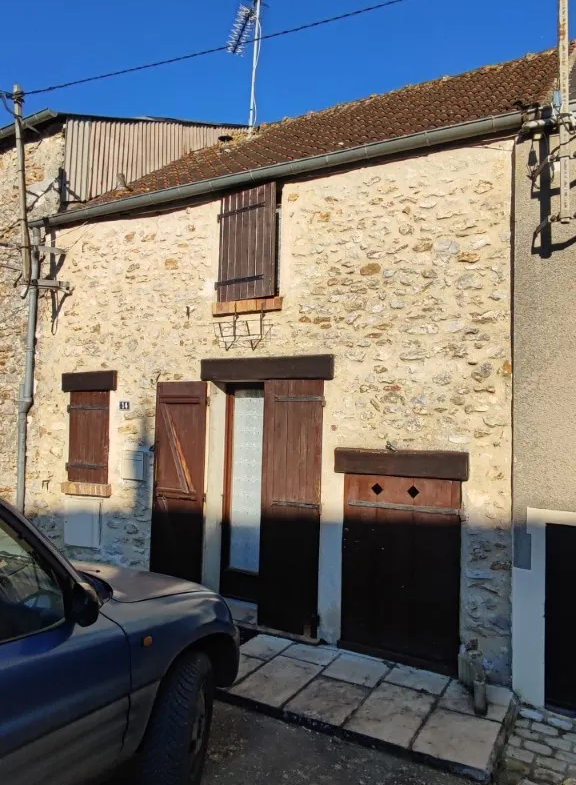 Charmante maison en pierres à Dourdan, 41 m², idéale premier achat 