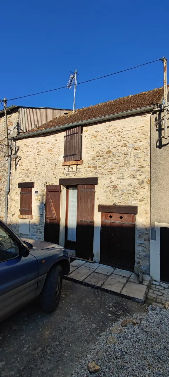 Charmante maison en pierres à Dourdan, 41 m², idéale premier achat 