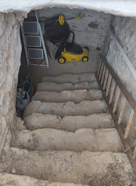 Charmante maison en pierres à Dourdan avec terrain attenant 