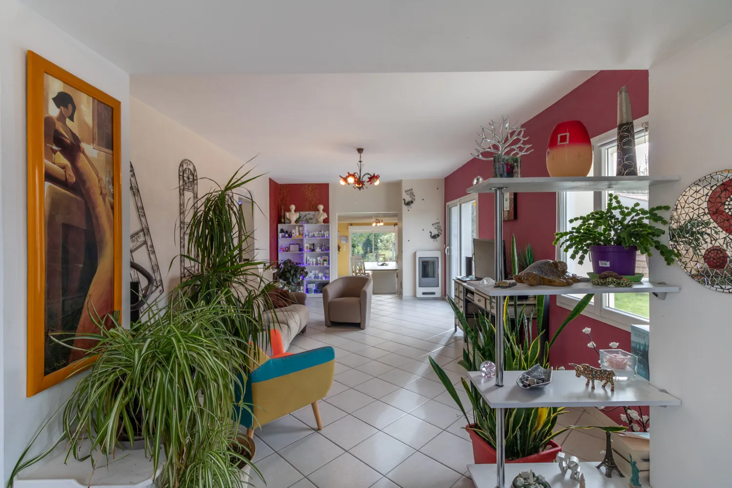 Maison confortable avec 5 chambres et jardin à La Clisse 