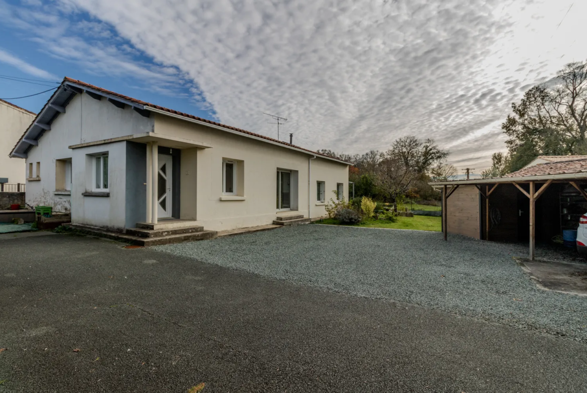 Maison confortable avec 5 chambres et jardin à La Clisse 