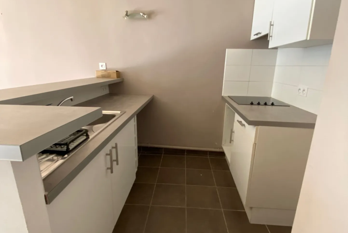 Appartement T3 lumineux près de la Maison Carrée à Nîmes 