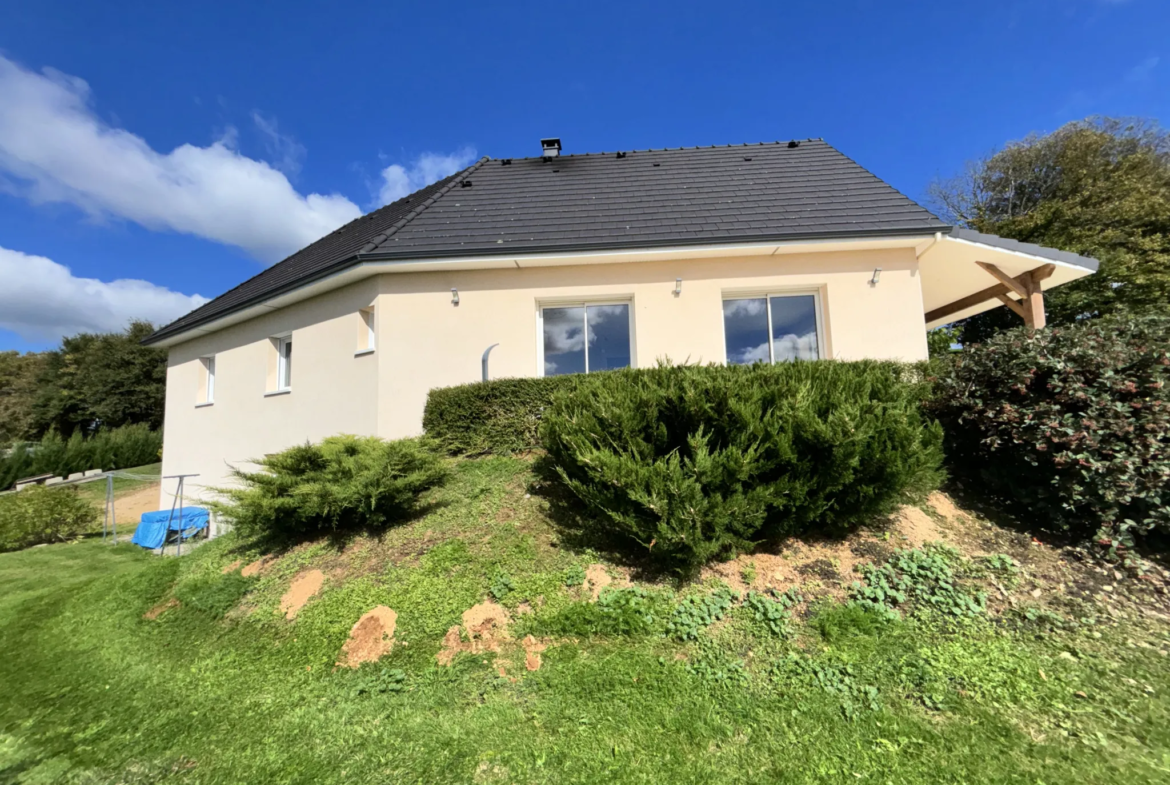 Maison à vendre aux Angles sur Corrèze - 265000 EUR 