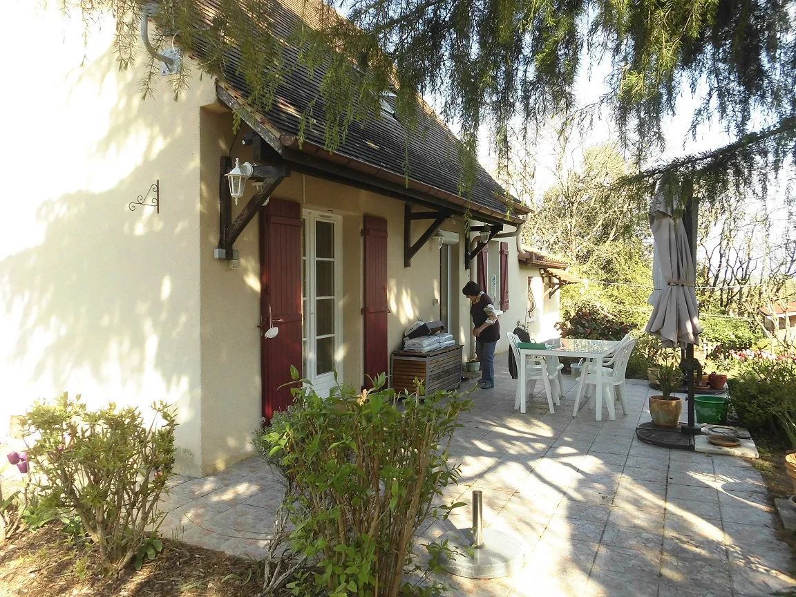 Maison à vendre à Salignac Eyvignes avec 3 chambres et jardin 