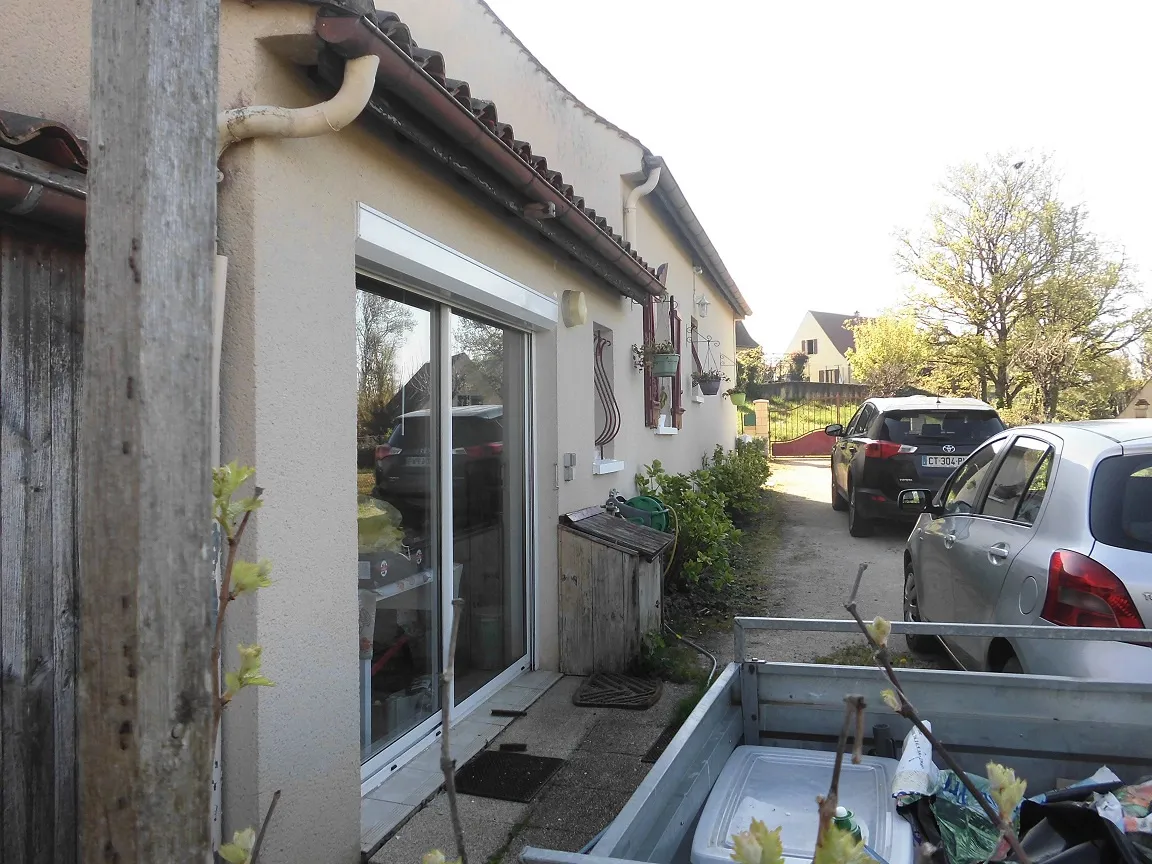 Maison à vendre à Salignac Eyvignes avec 3 chambres et jardin 