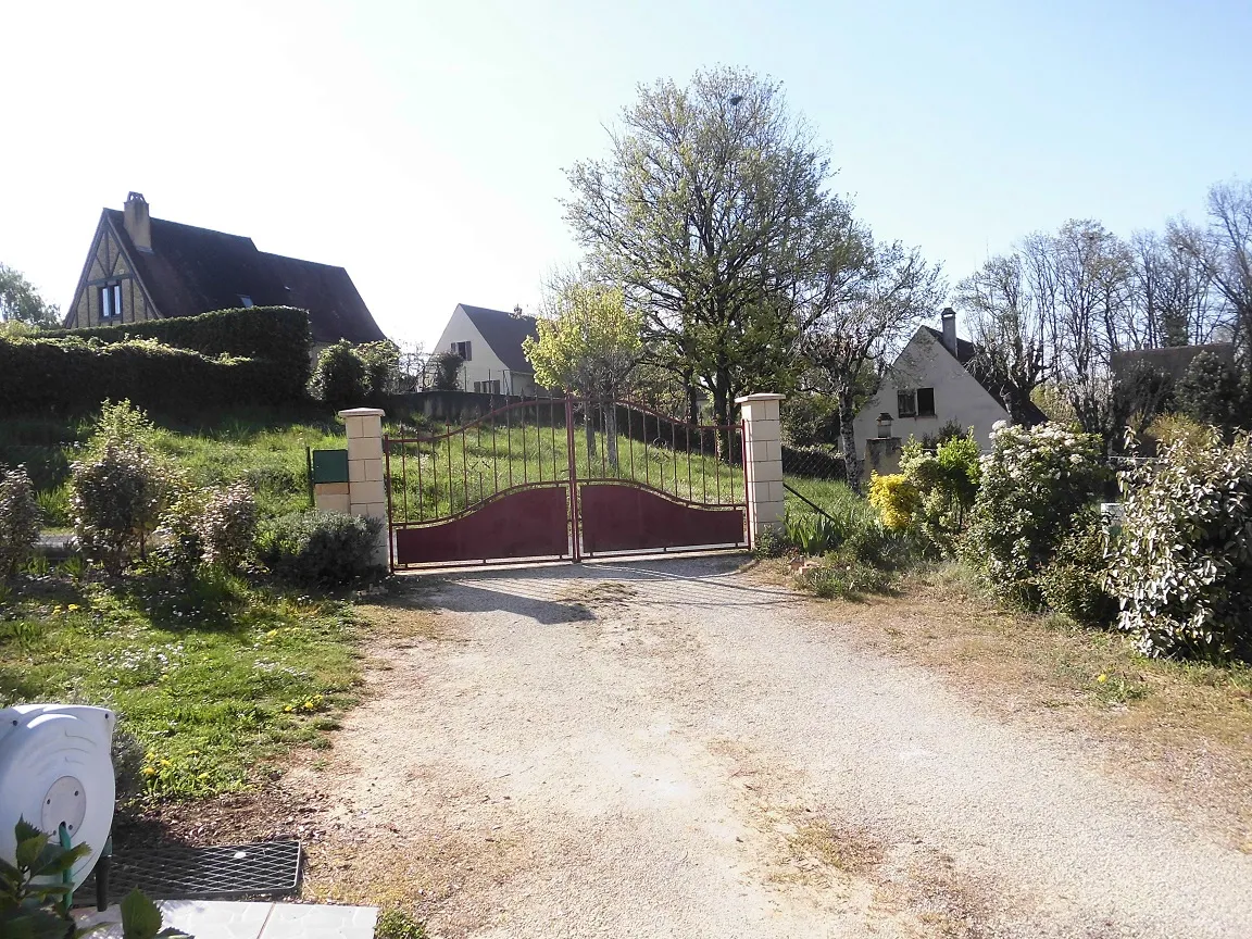 Maison à vendre à Salignac Eyvignes avec 3 chambres et jardin 