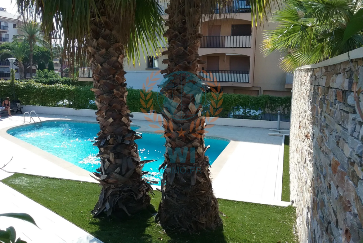 Studio + cabine avec terrasse dans une résidence sécurisée à Sainte Maxime 