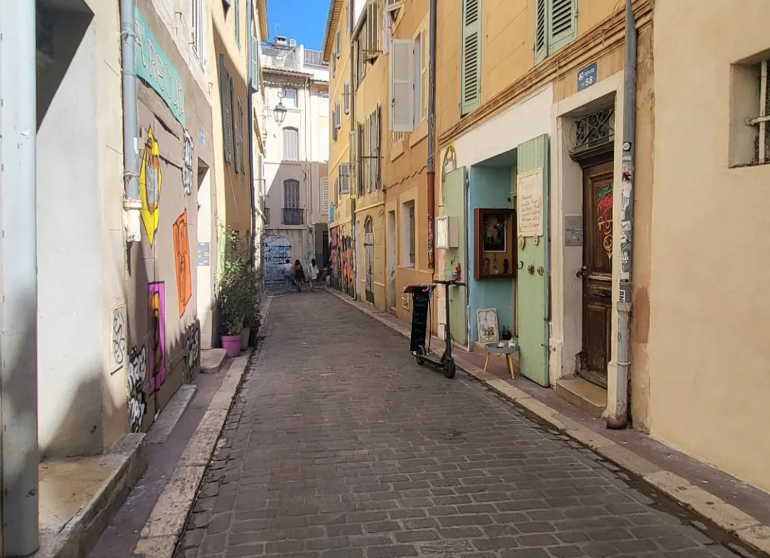 À vendre : studio de 34 m² dans le quartier le Panier à Marseille 